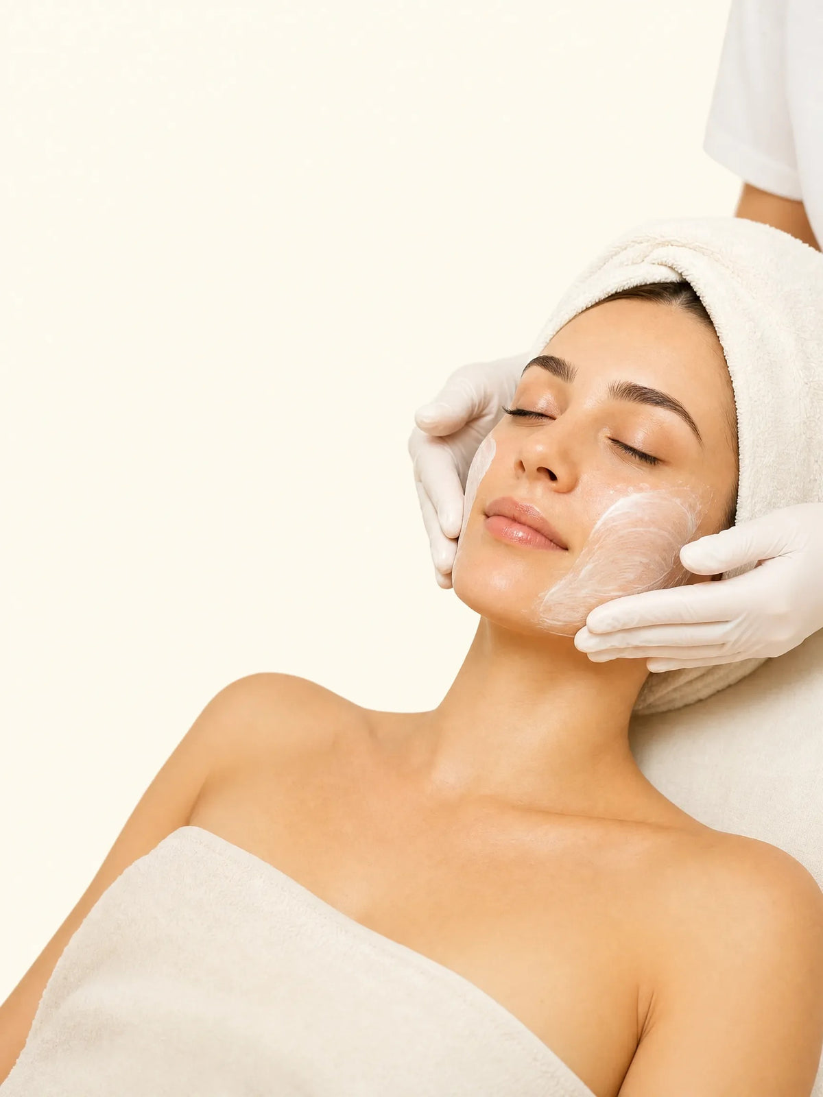 Classic Facial Treatment (adapted to skin type)